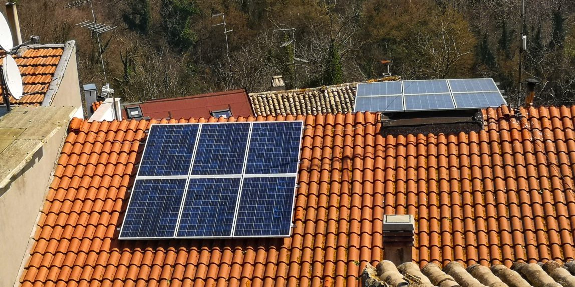 Obrigações para instalar um sistema de painéis fotovoltaicos para autoconsumo